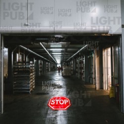 Illuminated STOP sign projector for industry